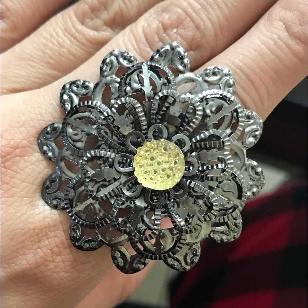 Flower ring